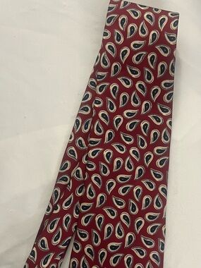 Amherst & Brock Classic Red Paisley Silk Tie; EUC.